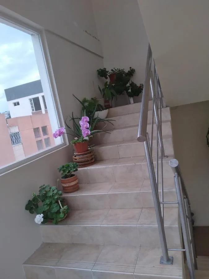 Appartement Departamento Entero Pusuqui/ Mitad Del Mundo à Quito